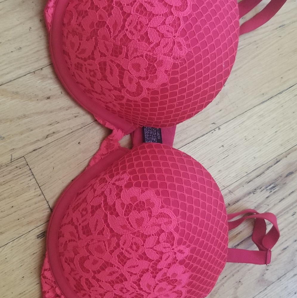 Vs red push up bra